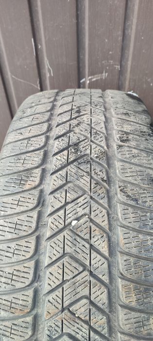 255/45R20 Pirelli Scorpion Winter zimowa 1 sztuka