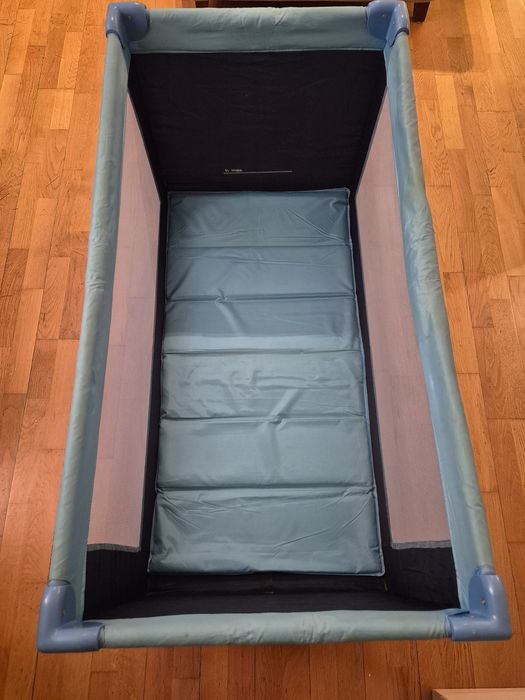 Cama ds viagem de bebé marca Babies "R" Us (Toys"R"Us)