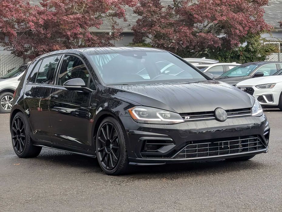 Volkswagen Golf R      2019