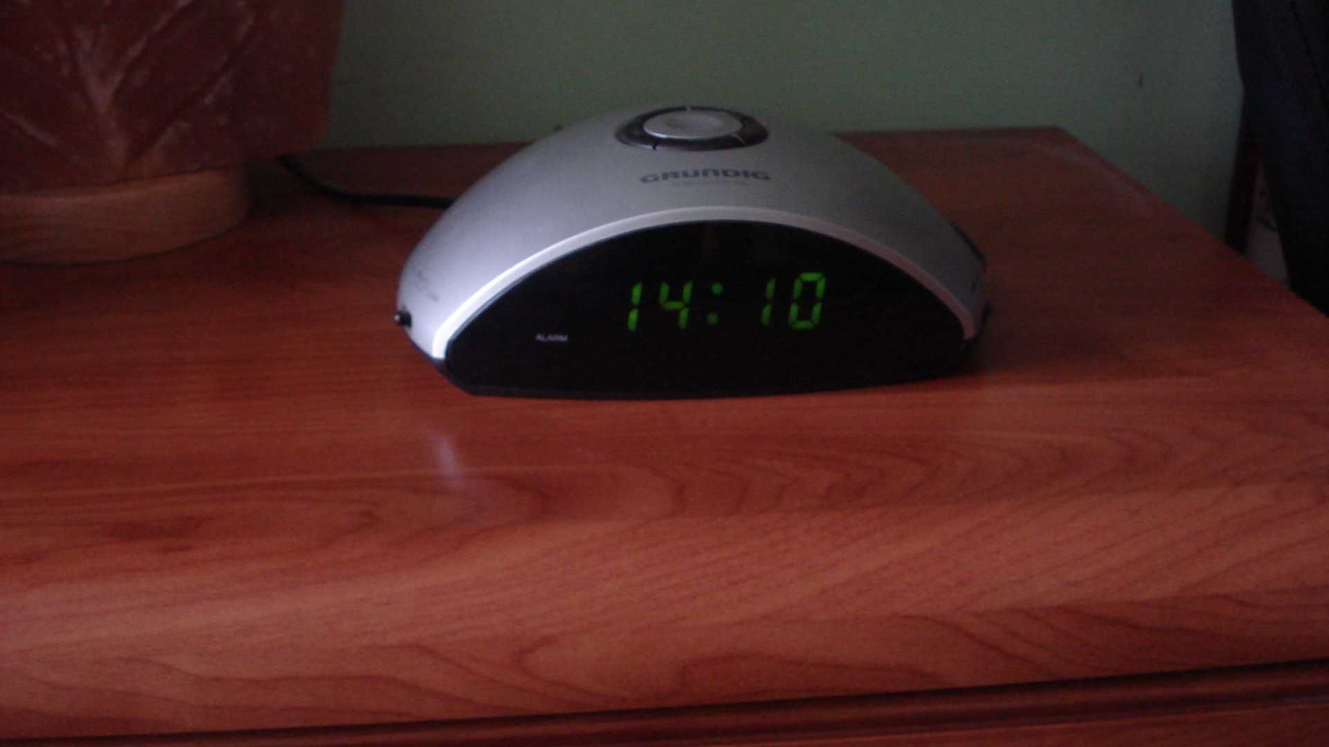 Radiobudzik Grundig SC 3340 LW z instrukcją - sprzedam