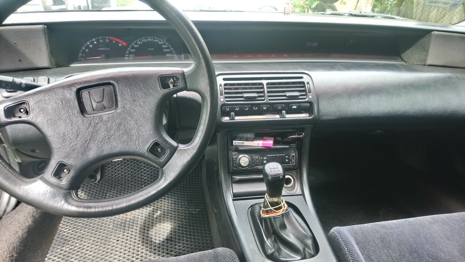 Honda prelude 4 є багато чого.