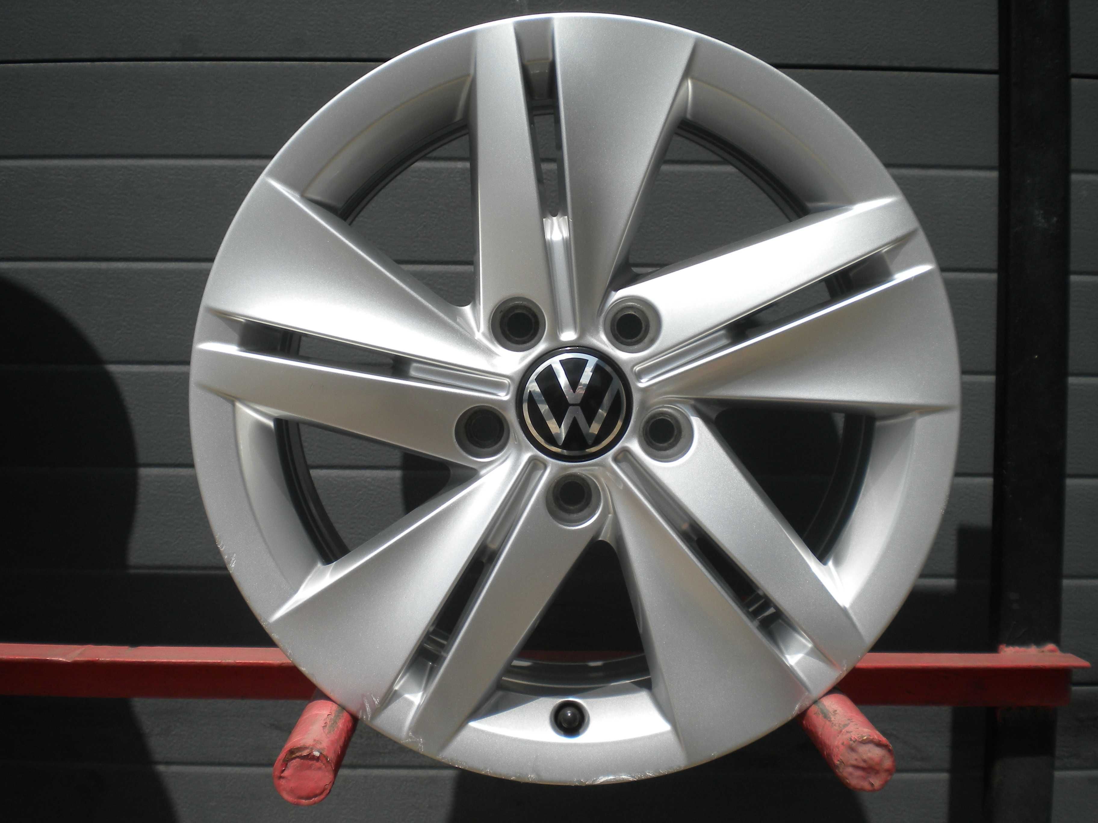 Felgi aluminiowe 16 5x112 oryginał Vw Golf VIII 5H0