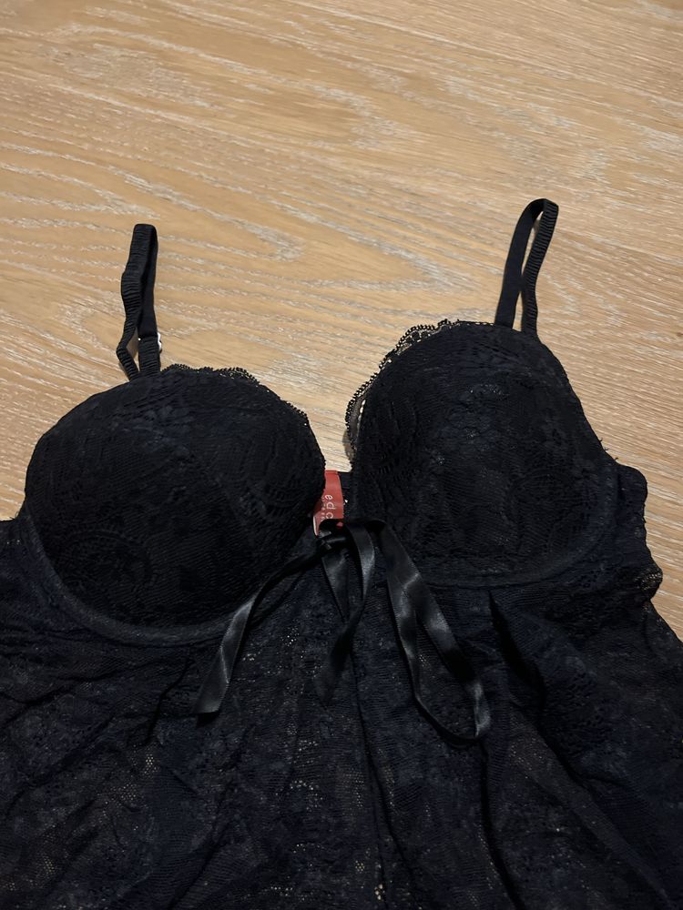 Edc zmysłowa koszulka roz. 75C