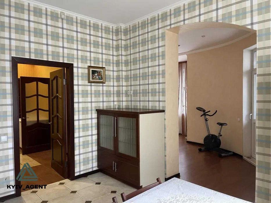 Продаж від першого власника Повноцінна 2к 90 м2 по вул.Урлівська 16/37