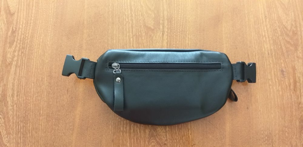 Сумка "БананкА" з натуральної шкіри.