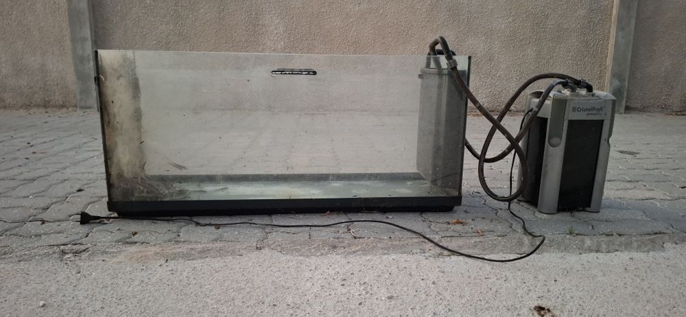 Aquário 200L com motor