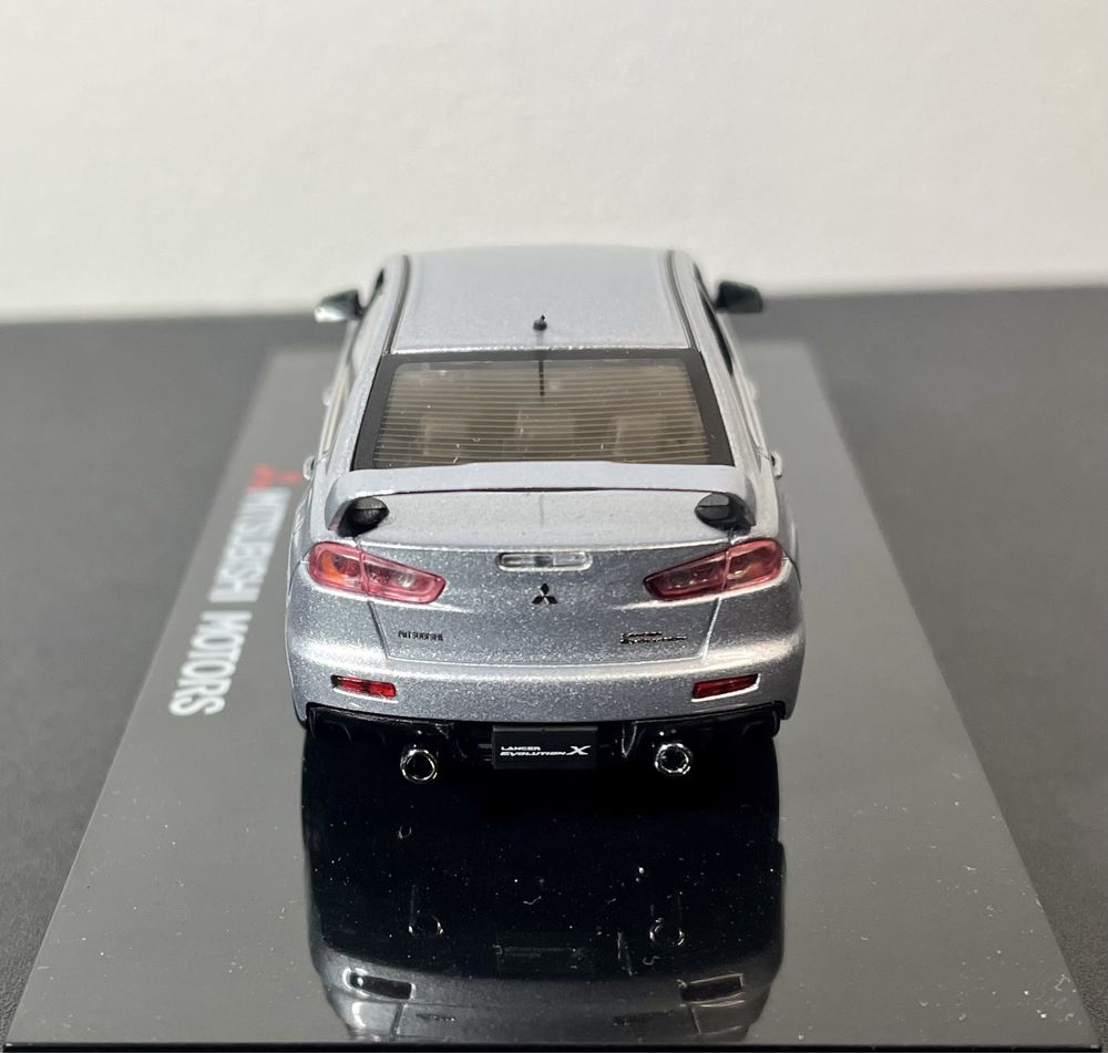 Модель Mitsubishi Lancer Evo X 1/43