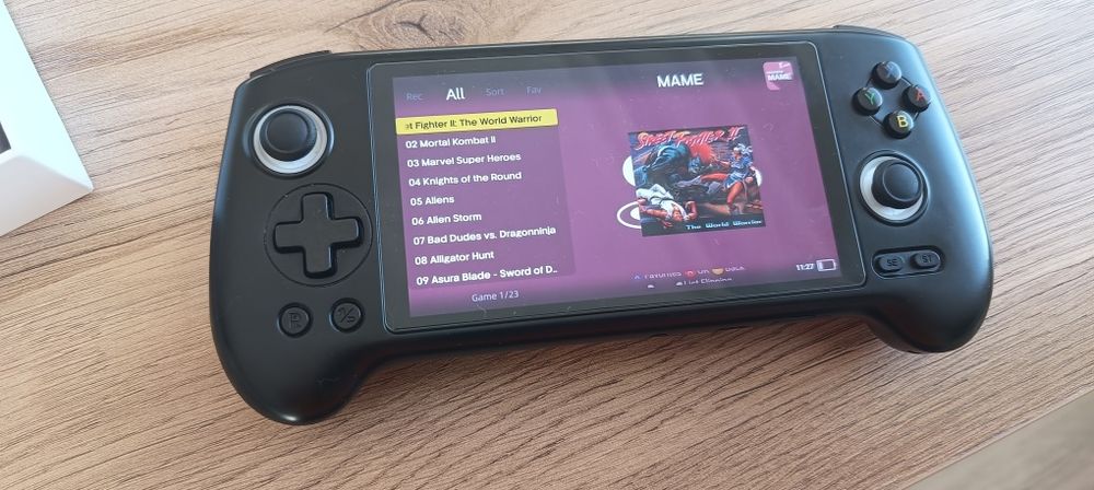 AmbernicRG556 retro konsola android