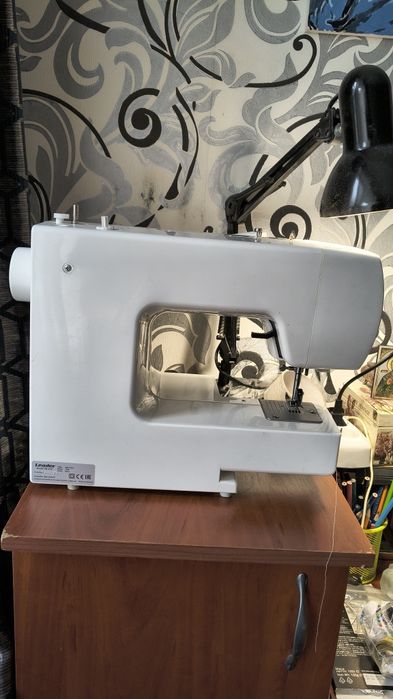 Машина швейна Leader vs 375
