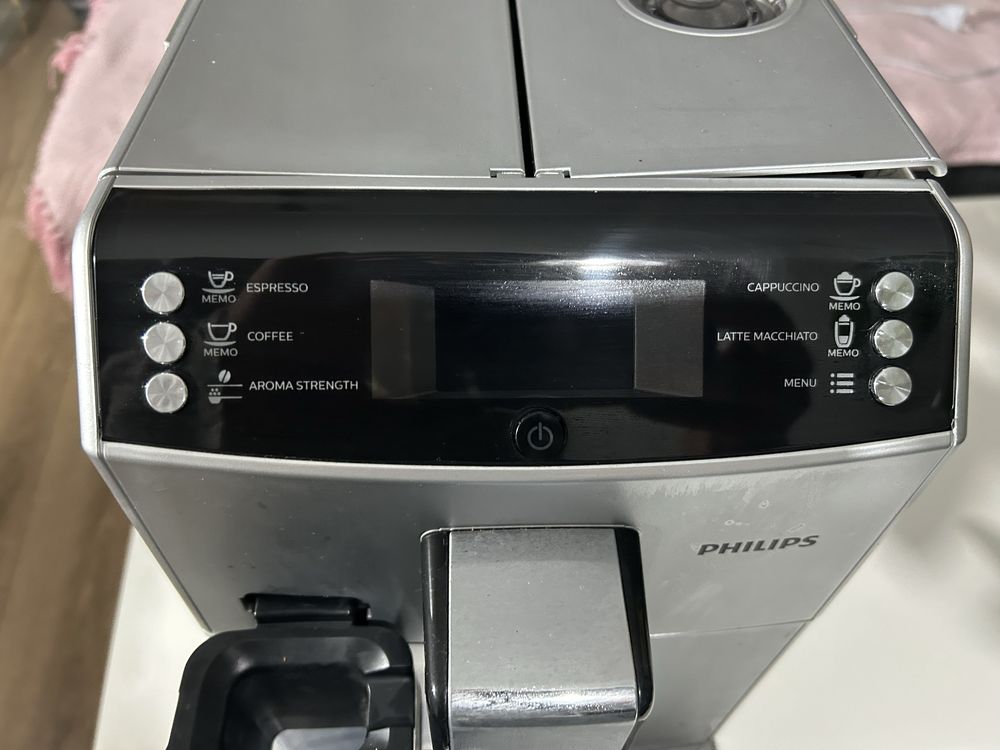Automatyczny ekspres do kawy Phillips 3100 series