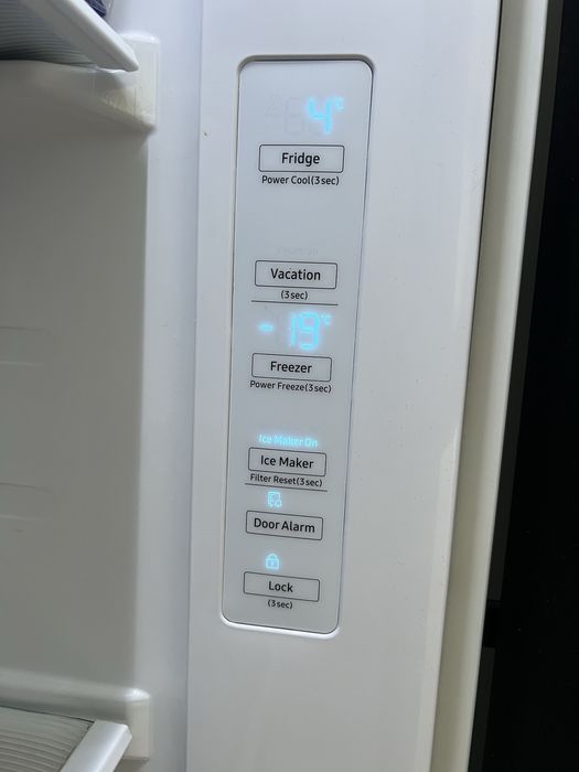 Lodówka Samsung  rs65r54422c Pełny No Frost 178cm Dystrybutor wody