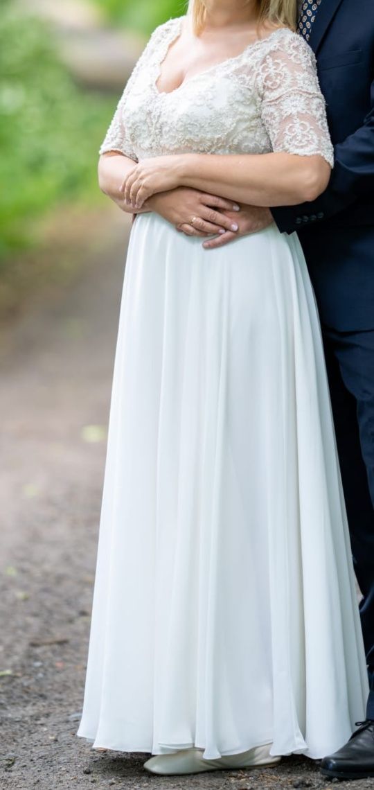 Suknia ślubna rozmiar 40 ecru