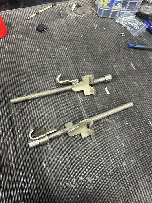 Стяжки для пружин