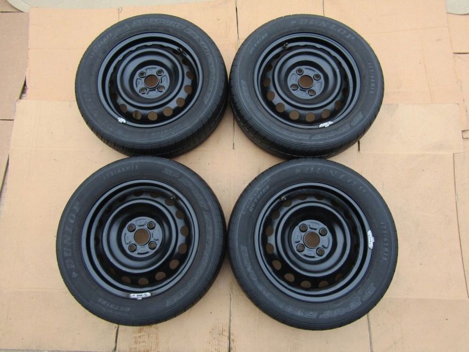 4x Felgi Koła 15 Toyota Yaris III IQ ET39  Opony 175/65 15 Dunlop