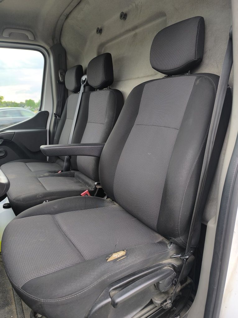Renault master L3H3 2,3 136km uszkodzony