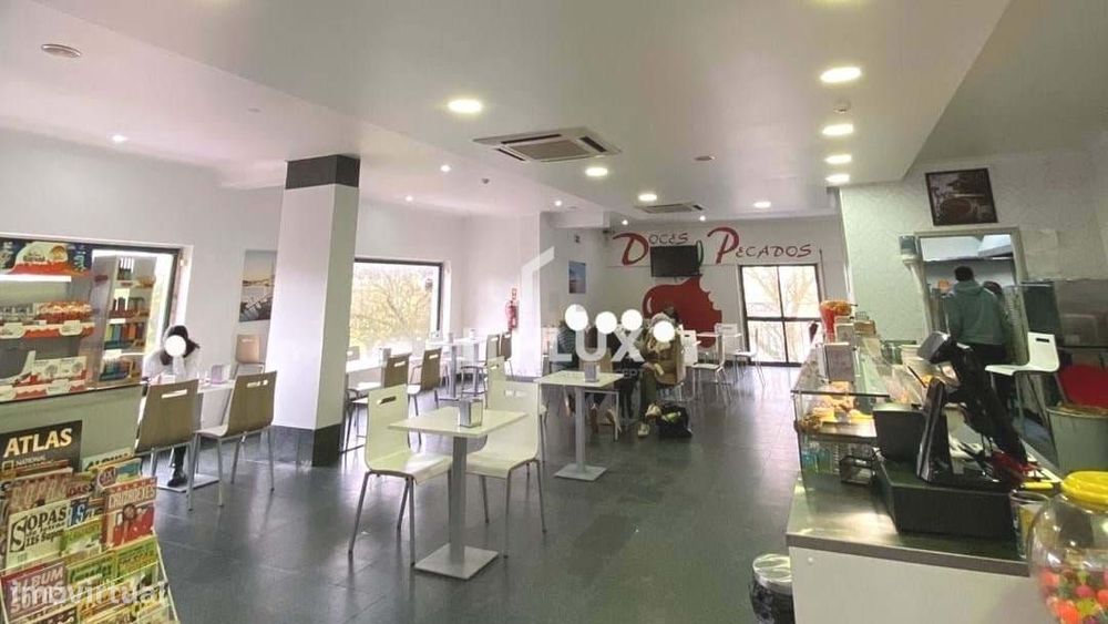 Trespasse Cafeteria, Pastelaria, Snack-bar - Massamá norte/Barota, 75.