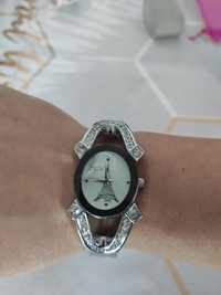 Zegarek damski na bransolecie
