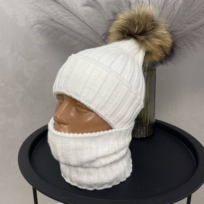 Шапка та хомут на флісі в наявності біла,пудра