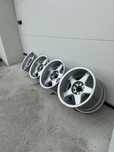 Felgi R14 4x100/4x108 8j/9j et15