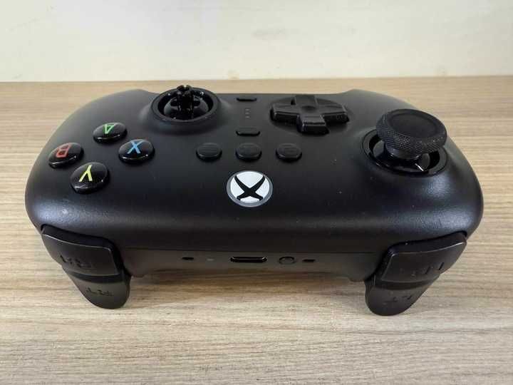 Pad kontroler bezprzewodowy zamiennik dla Xbox One/S/X Win 8bitDo 81HB