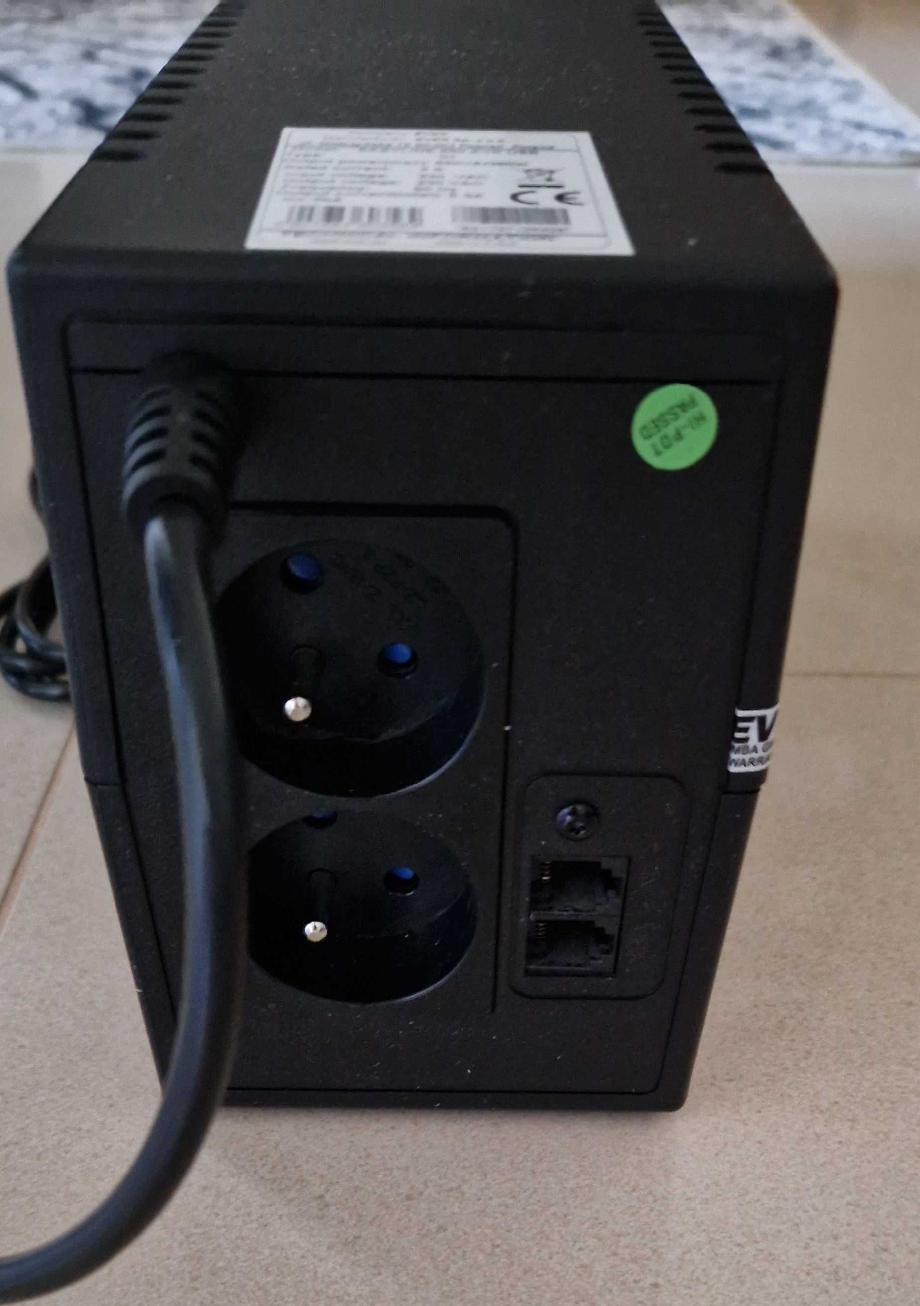 Zasilacz awaryjny EVER Easyline 650 360W roczna bateria AVR USB 2xPL