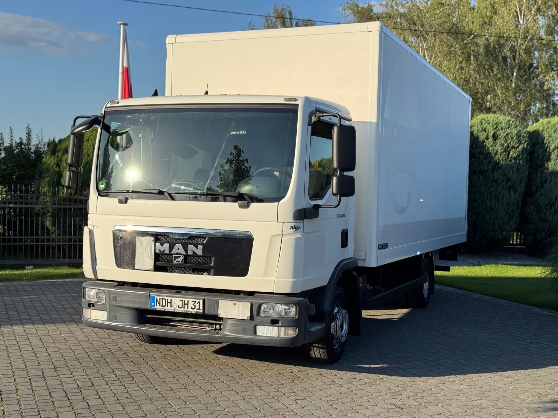 MAN TGL 8.180