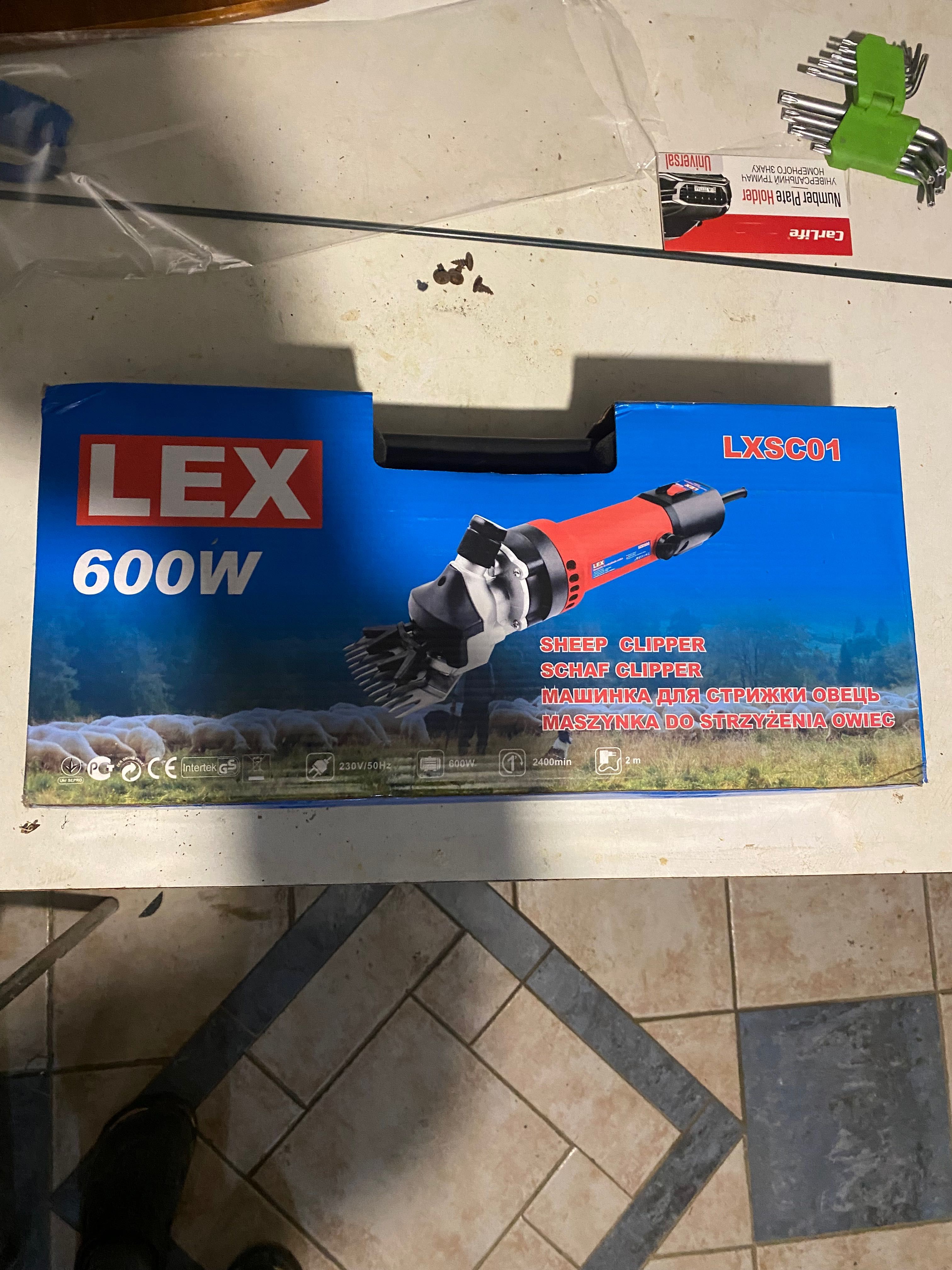 Продам машинку для стрижки овець LEX 600