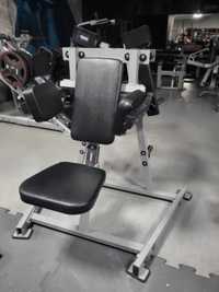 Maszyna do ćwiczeń mięśni naramiennych Hammer Plate Loade