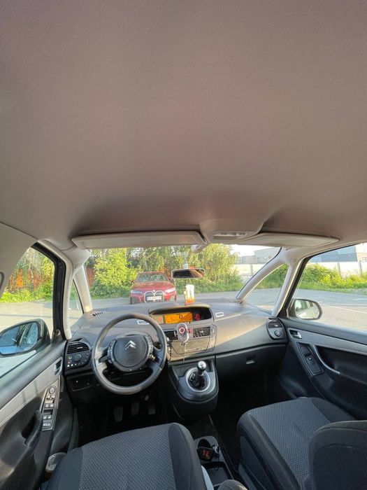 Продам авто citroen c4 1,6 бенз стан чудовий