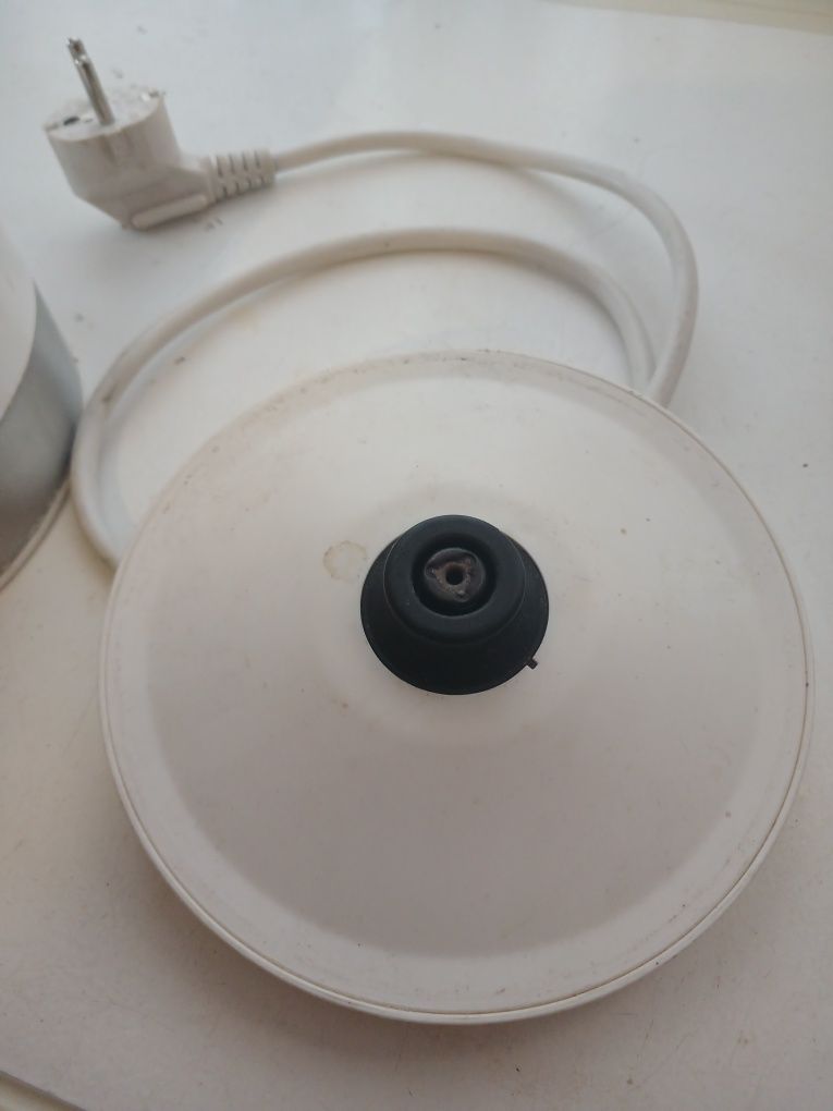 Электрочайник  б/у Tefal  KO330