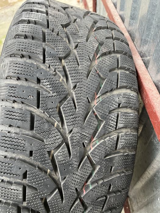 Шини зима 255 /55 R 18