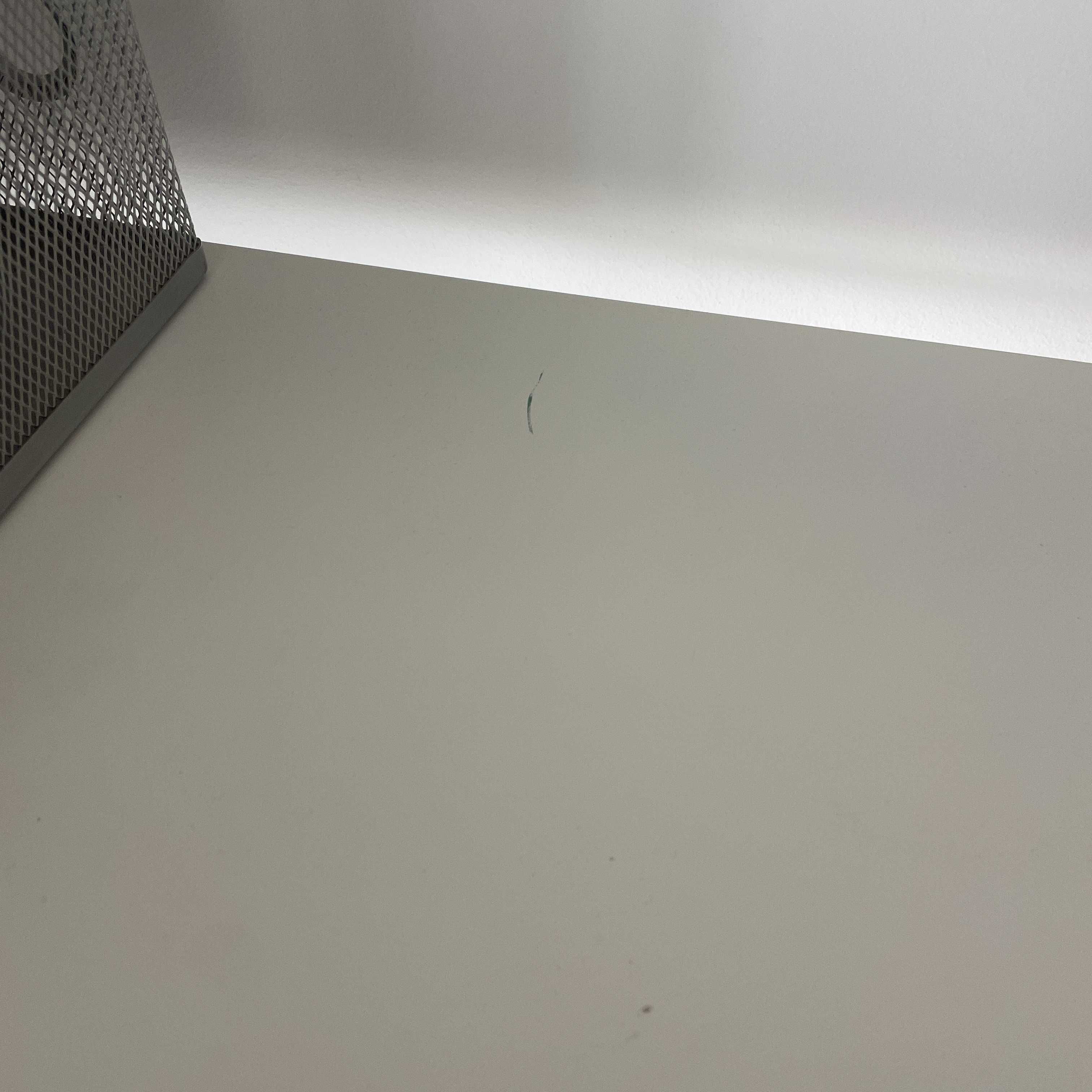 Estante aberta IKEA com duas gavetas