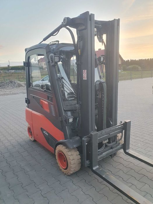 Wózek LINDE E20PL Elektryk 4 sekcje Kabina Ogrzewanie , E20PH E25 E18