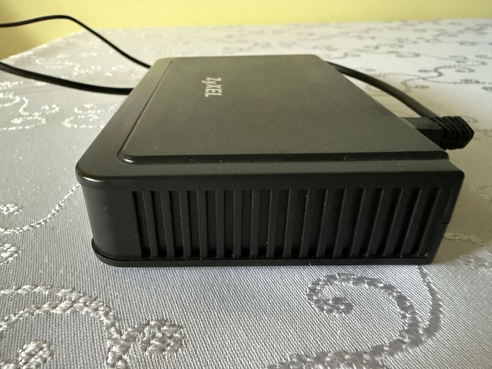 Switch ZyXEL ES-108E Przełącznik Sieciowy 8-Portowy Rozdzielacz