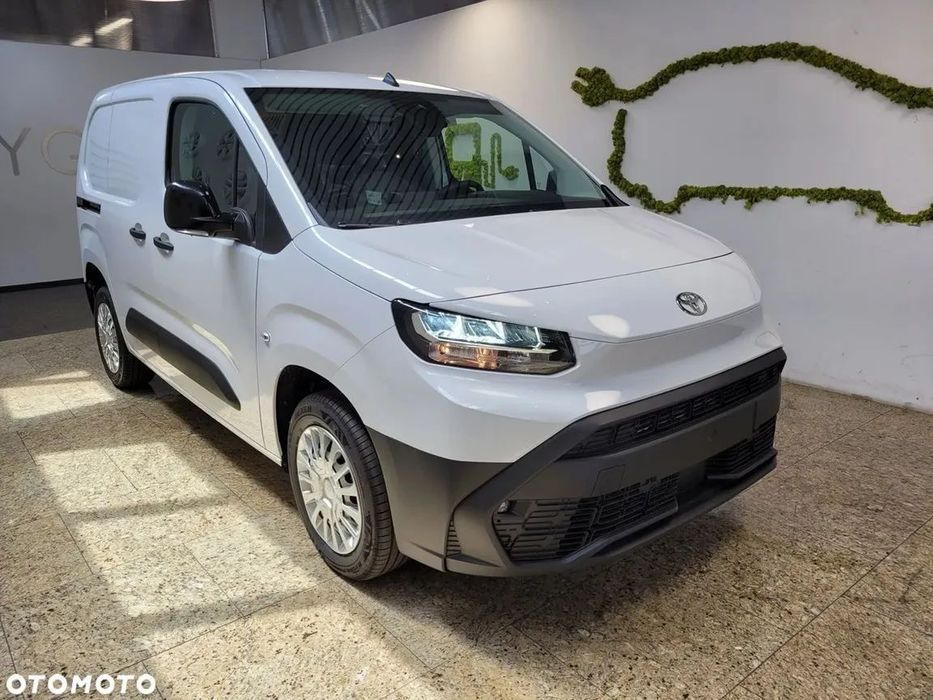 Toyota Proace City  Toyota Proace City 1.5D 100 KM 3 miejsciowy Furgon LONG | 2025| Nowy|