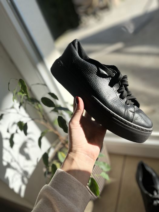 Кеди шкіряні жіночі/кросівки/взуття