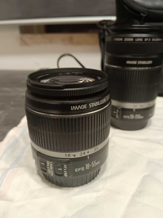 Canon EOS 550D + 2 objetivas + saco transporte