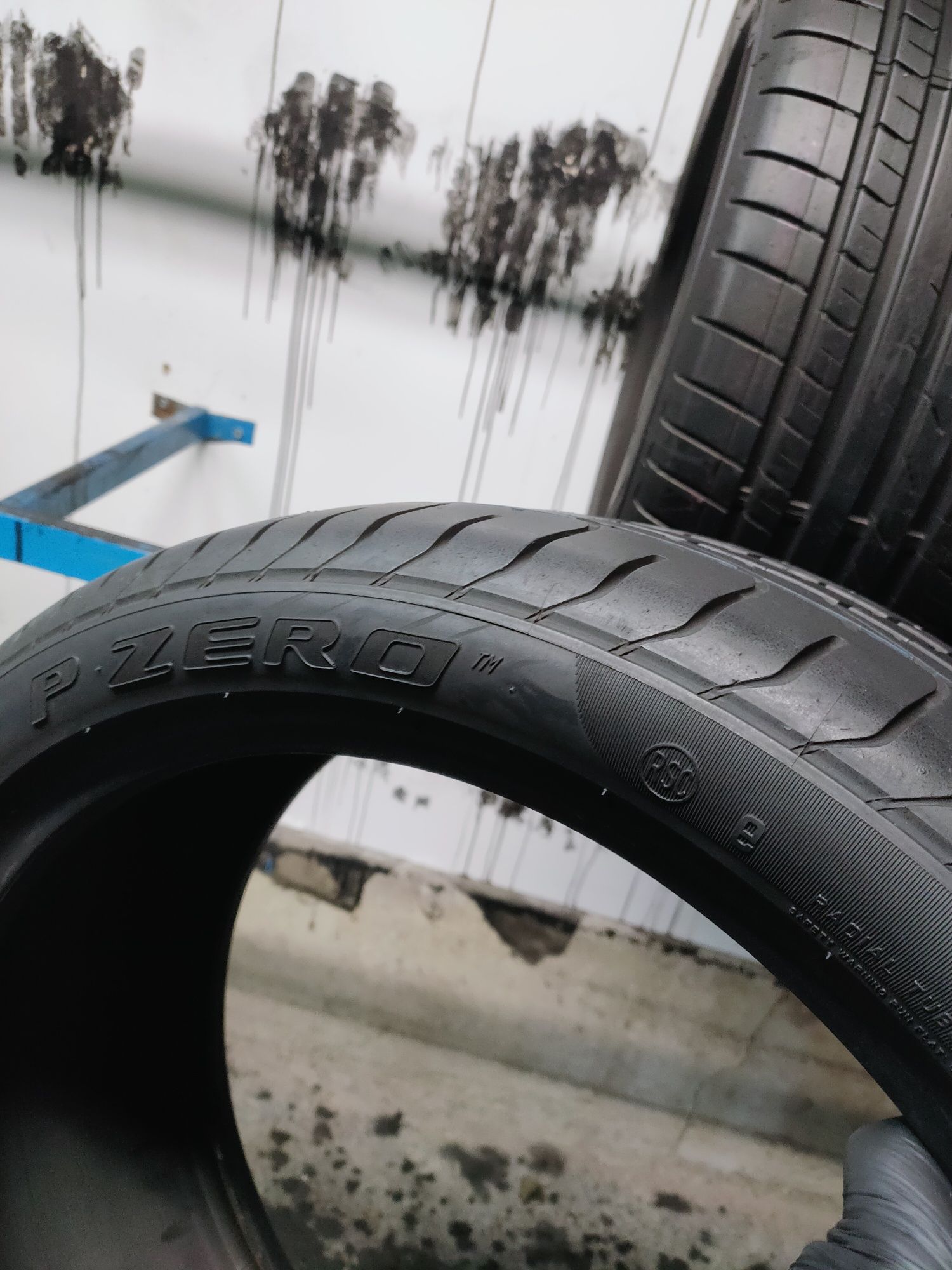 245/35R18 Pirelli PZero 2010r 6mm