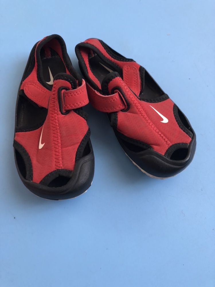 Nike sandałki r. 23,5