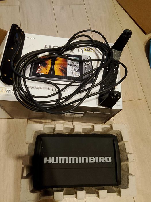 Echosonda humminbird helix 9 i mega live