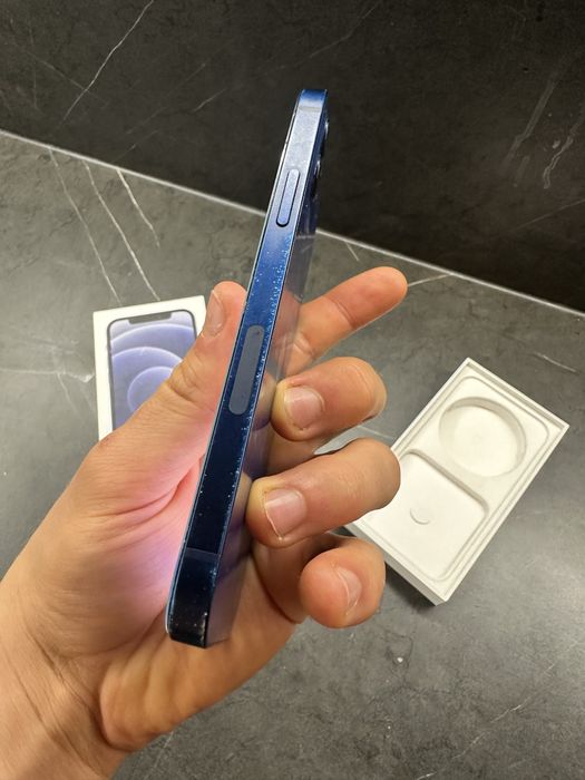 iPhone 12 - 64gb - granatowy - 85% kondycji - stan dobry - komplet