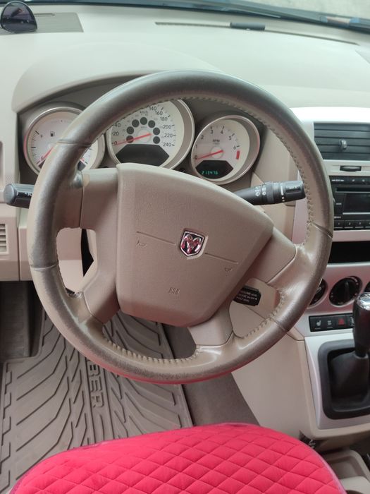 Dodge caliber 2008 року