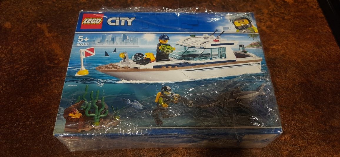 Конструктор Lego City Яхта для дайвингу (60221) 148 дет., в коробці