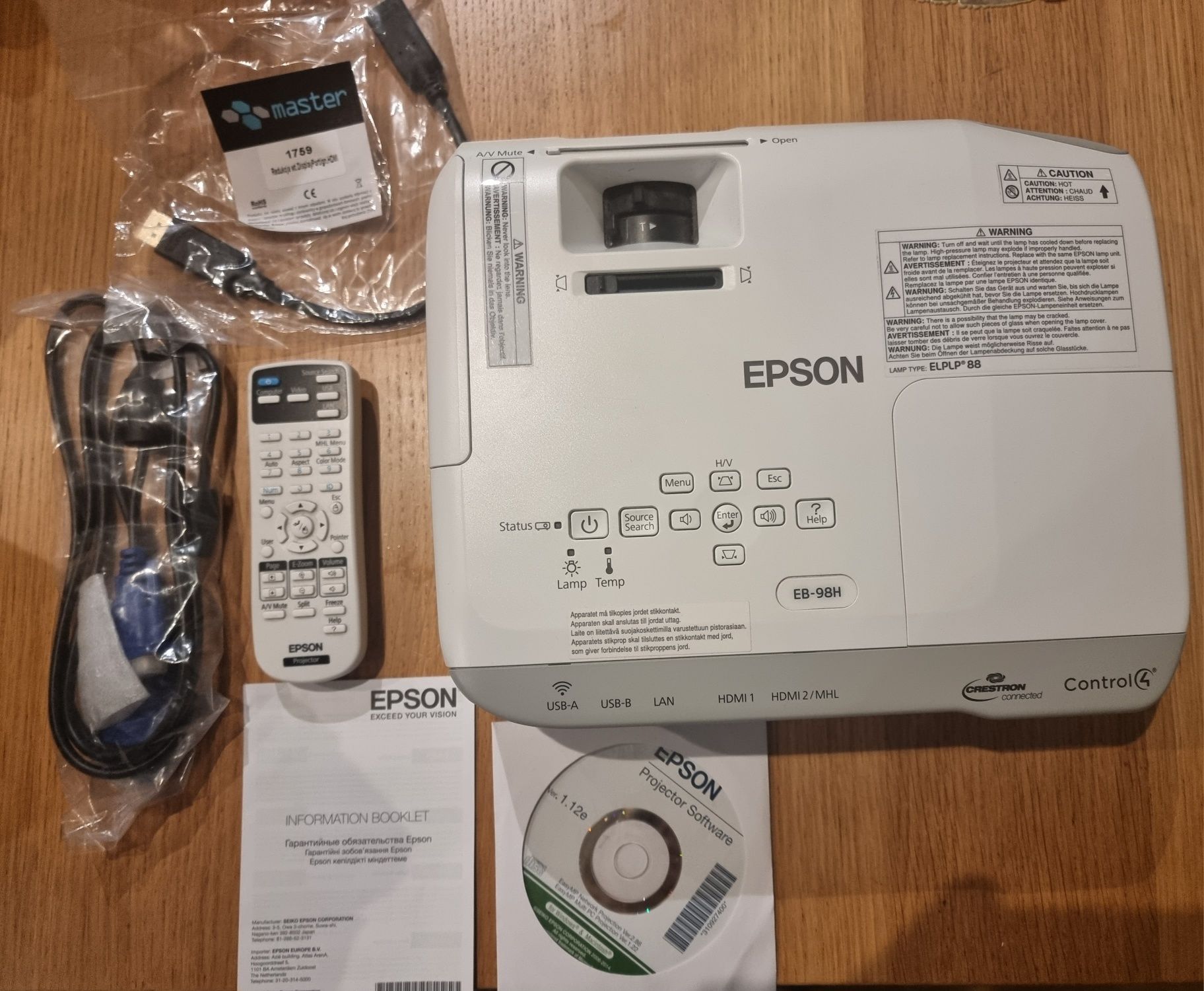 Projektor EPSON EB-98H