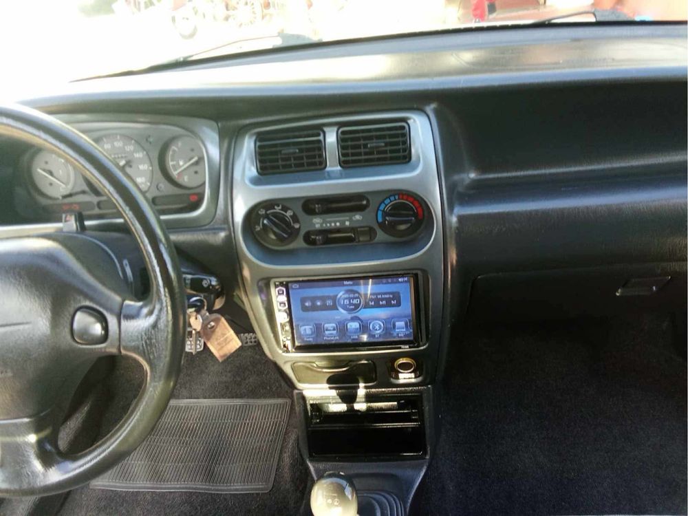 Daihatsu Sirion 1.0 – Econômico