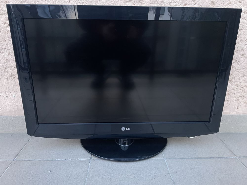 Telewizor LCD LG 32 DVBT funkcja monitora 32LD320 Mpeg-4 TV 32LD320-ZA