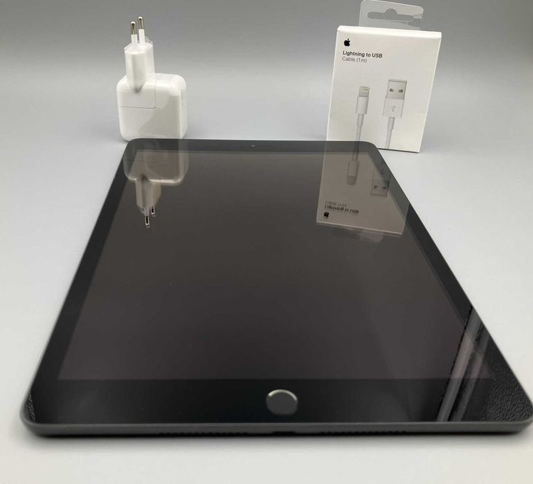 Планшет Apple iPad 8-го покоління 128 GB (MYML2FD/A)