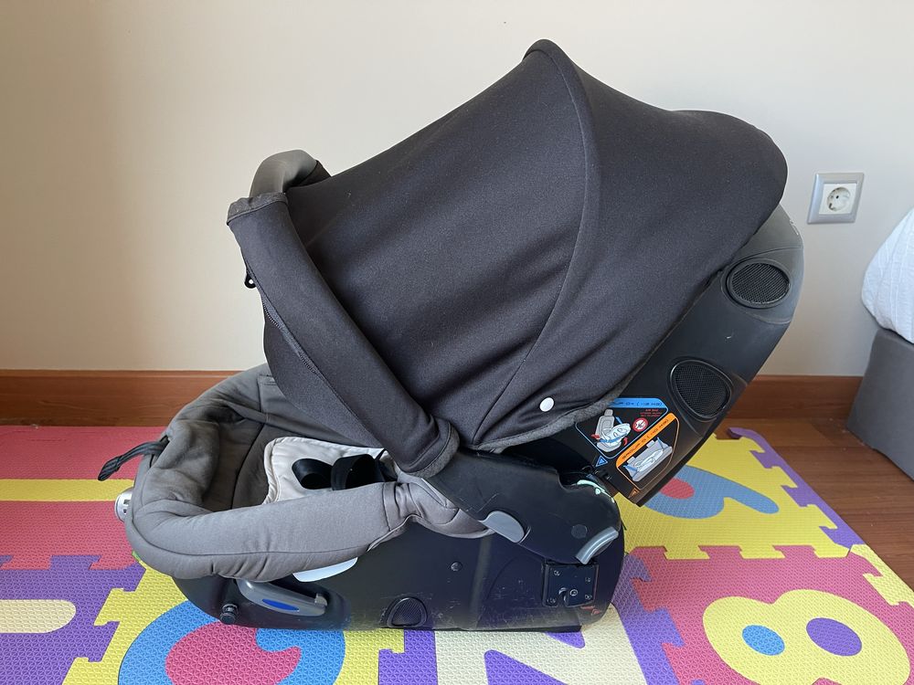 Carrinho + ovo/alcofa Jané COM ISOFIX