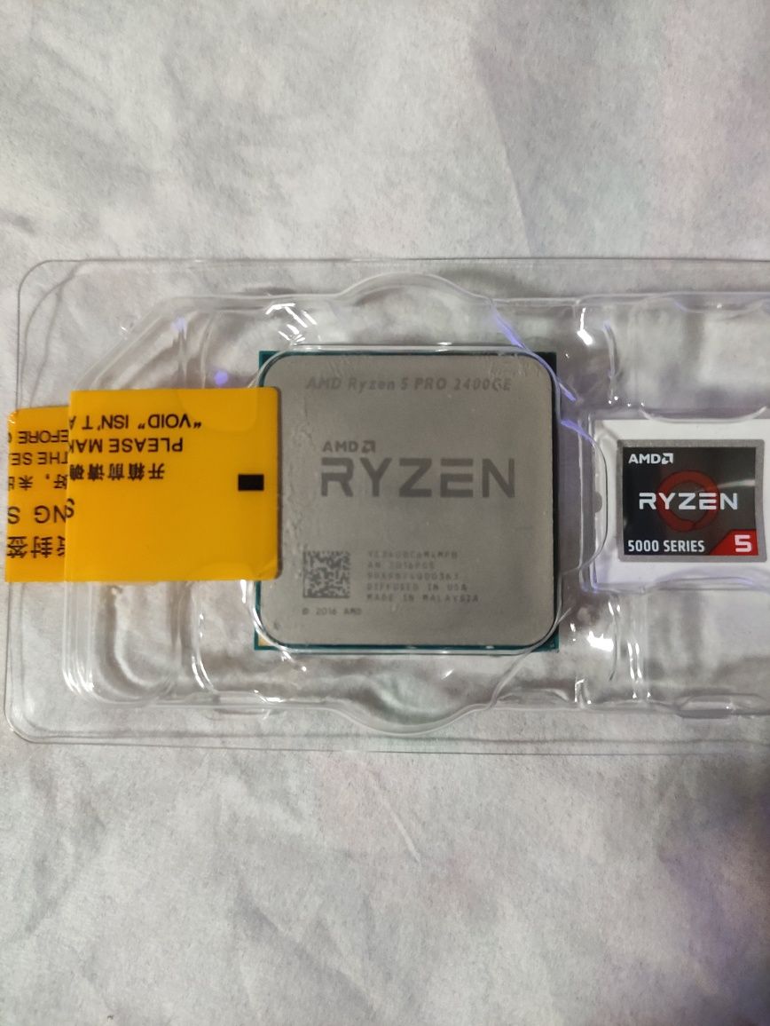Процесор AMD ryzenPRO 2400GE