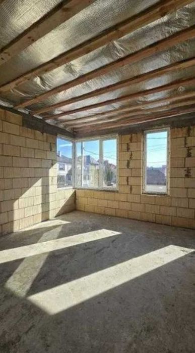 Продаж якісного будинку: дуплекс у Гатному  140кв м— без комісії!